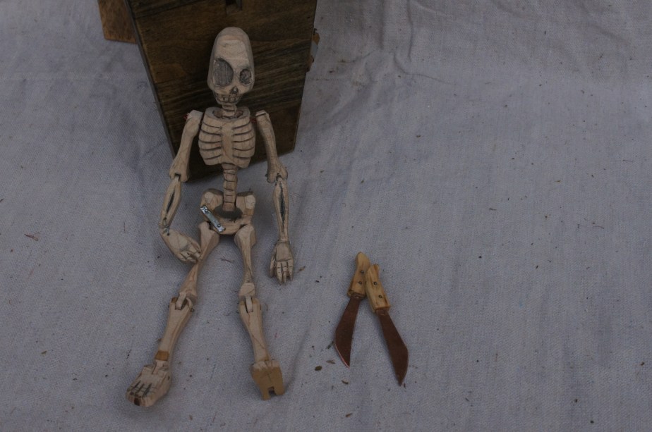 wooden skeleton | tonyfrentrop.com