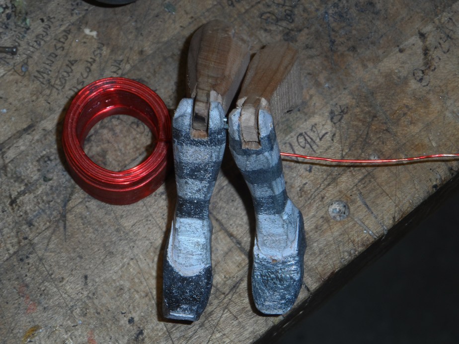 LinzActionFigure8_tonyfrentrop